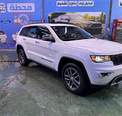 جيب جراند شيروكي